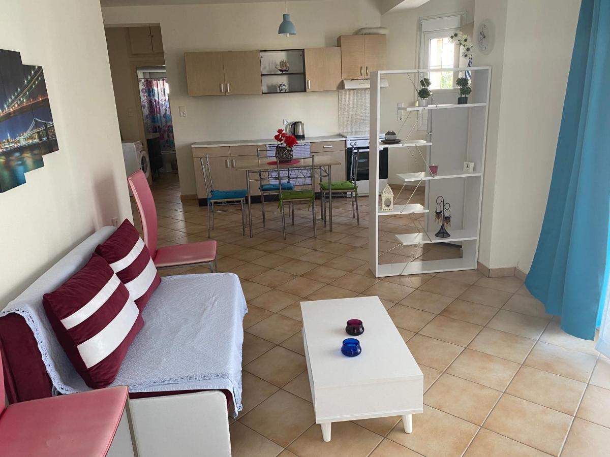 Kelesi Apartments Nea Kallikrateia Екстериор снимка