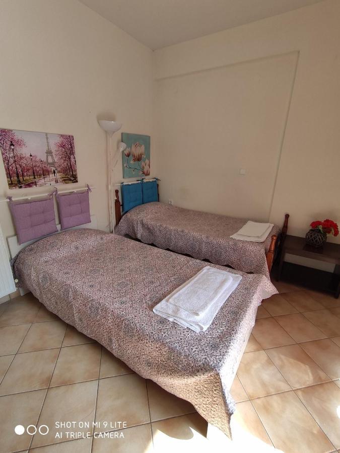 Kelesi Apartments Nea Kallikrateia Екстериор снимка