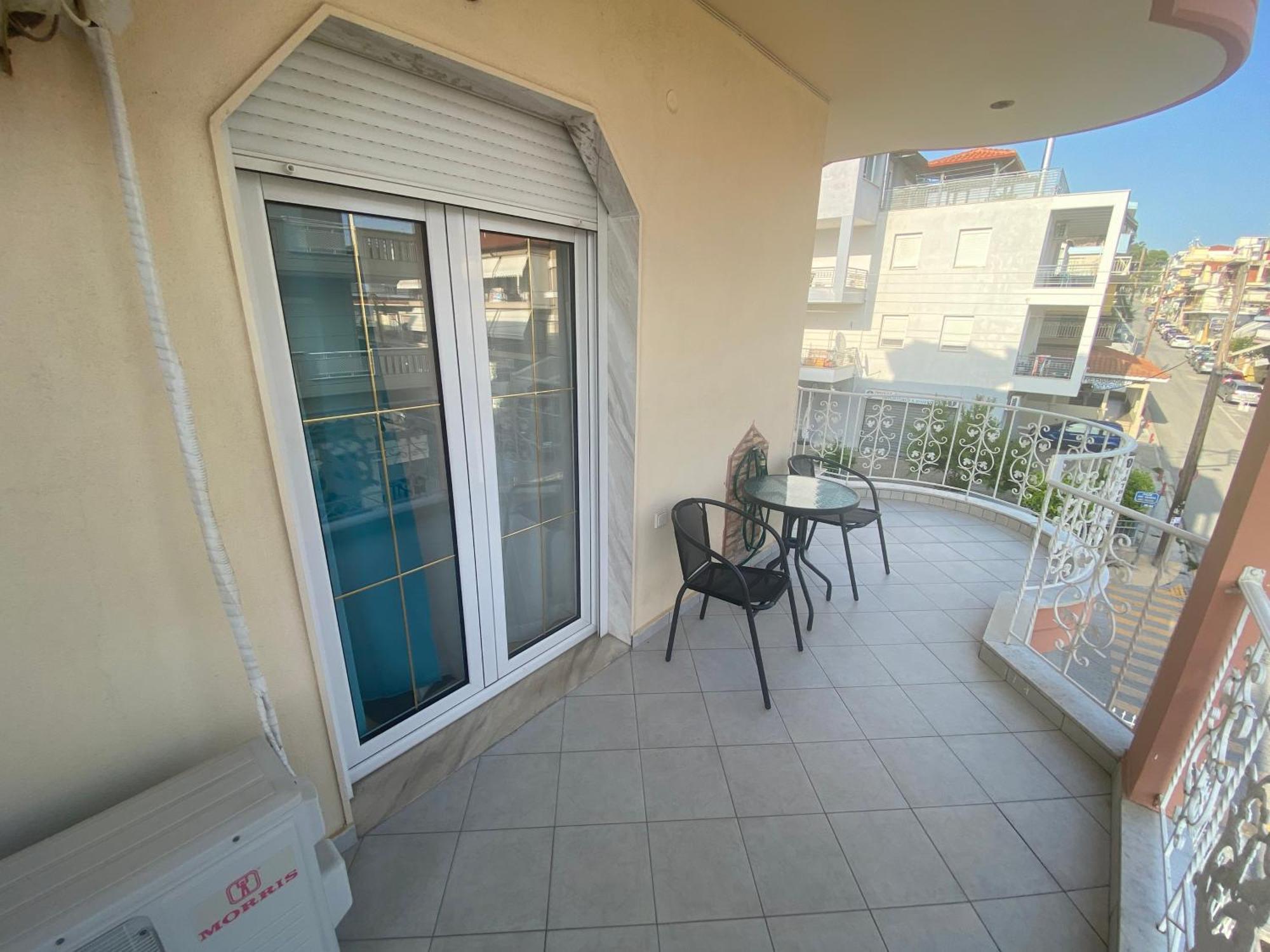 Kelesi Apartments Nea Kallikrateia Екстериор снимка